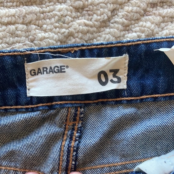 Garage shorts - Picture 2 of 3